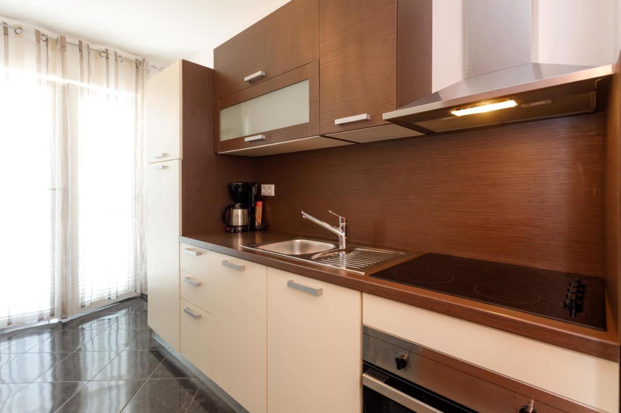Apartments Lacic Krk Town Luaran gambar