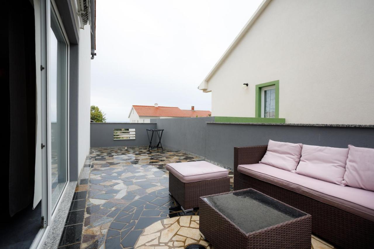 Apartments Lacic Krk Town Luaran gambar