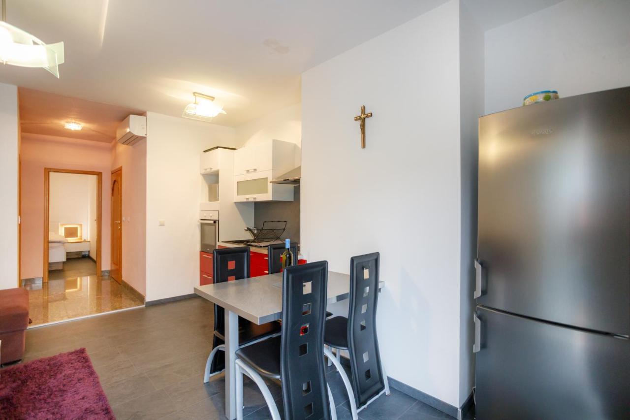 Apartments Lacic Krk Town Luaran gambar