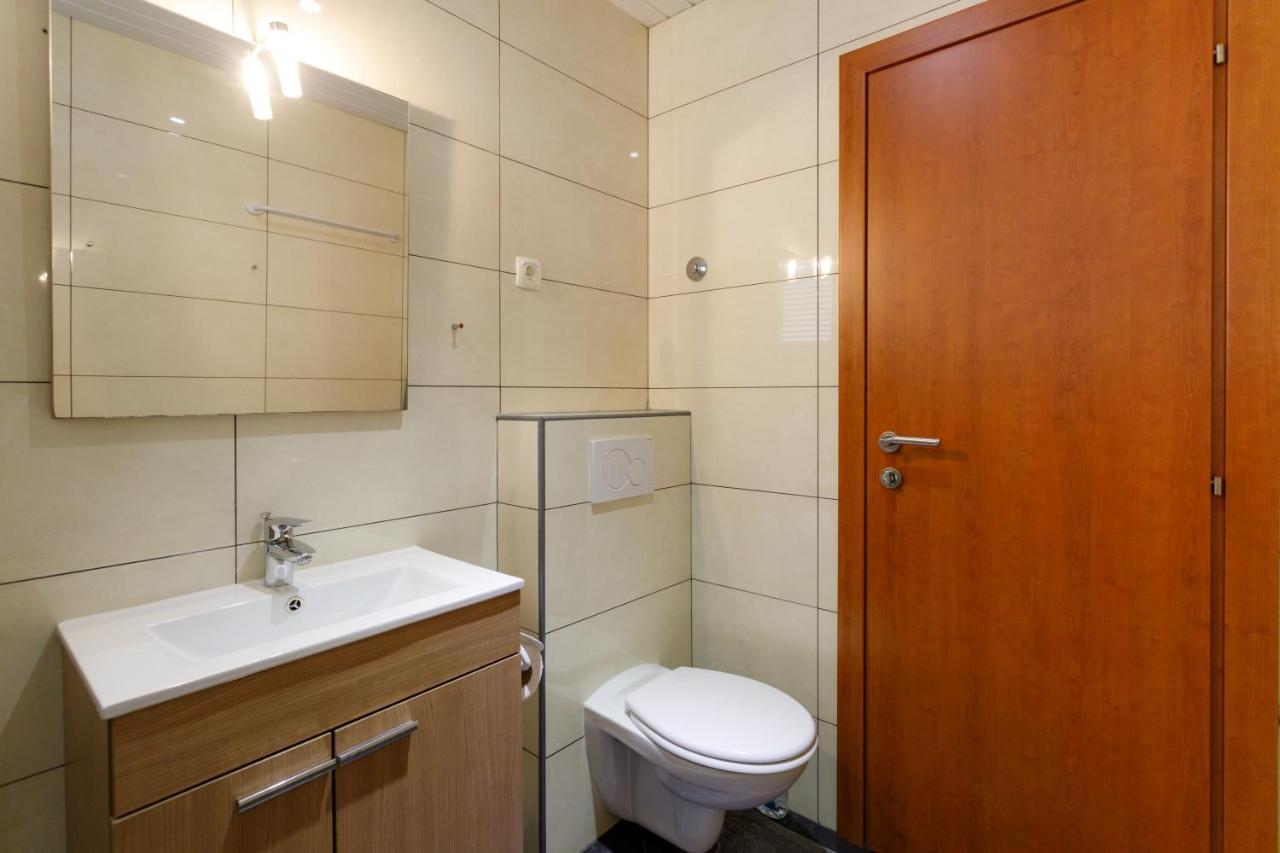 Apartments Lacic Krk Town Luaran gambar