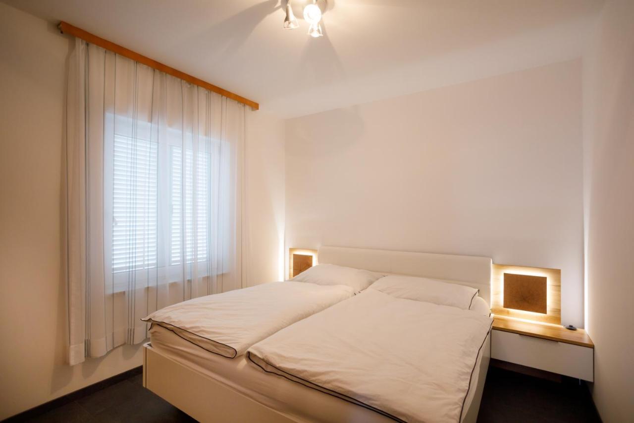 Apartments Lacic Krk Town Luaran gambar